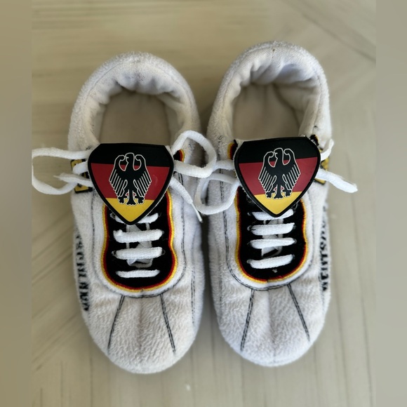 Deutschland Germany Futbol Soccer 
Vintage Sloffie Slipper Shoes Kids Size 1-3 - Picture 6 of 11